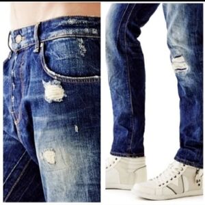 Guess DYLAN TAPERED LEG HELMET WASH DISTRESSED JEANS 34 EURO STYLE